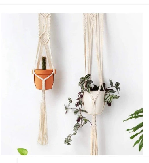 W. 4 Pack - Macrame Plant Hangers & Shelf